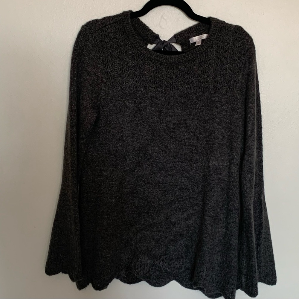 LC Lauren Conrad Charcoal Crew Neck Fashion Sweater. Size L